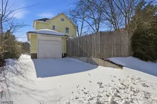 241 Hillside Rd, Elizabeth, NJ 07208 - Photo 23