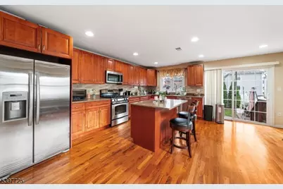 226 Pennsylvania Railroad A, Linden, NJ 07036 - Photo 5