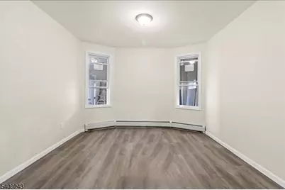 61 Columbia Ave, Newark, NJ 07106 - Photo 13