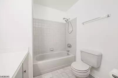 175 Castle Ridge Dr, East Hanover Township, NJ 07936 - Photo 19