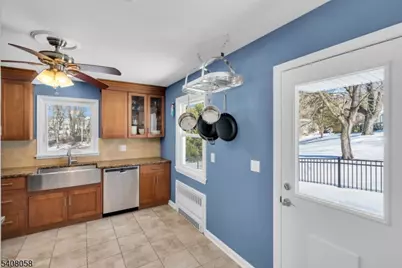 245 Leeham Ave, Bridgewater Twp., NJ 08807 - Photo 9