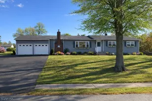 11 Juniper Dr, Readington, NJ 08889 - Photo 1