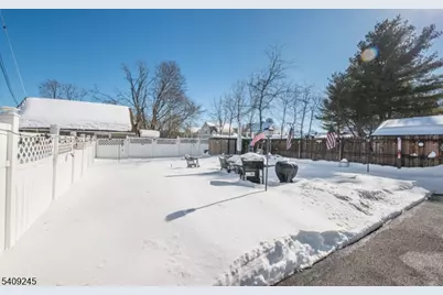 102 Miller St, Hackettstown, NJ 07840 - Photo 23