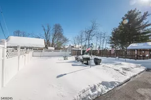 102 Miller St, Hackettstown, NJ 07840 - Photo 23