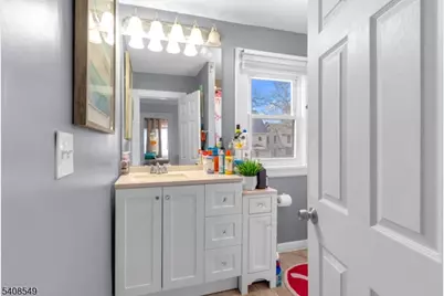 19 Irving St, East Orange, NJ 07018 - Photo 13