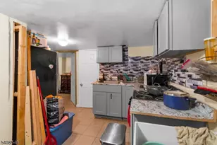 19 Irving St, East Orange, NJ 07018 - Photo 17