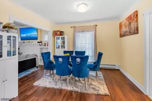 19 Irving St, East Orange, NJ 07018 - Photo 7