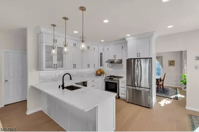 17 Craft Farm Dr, Bridgewater, NJ 08807 - Photo 9