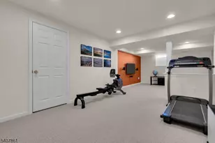 17 Craft Farm Dr, Bridgewater, NJ 08807 - Photo 37