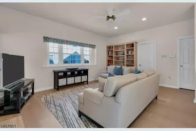 17 Craft Farm Dr, Bridgewater, NJ 08807 - Photo 7