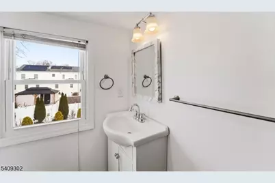 814 Falesky St, Rahway, NJ 07065 - Photo 25