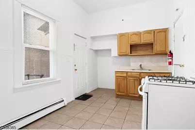 499 Crooks Ave #2, Clifton, NJ 07011 - Photo 3