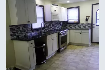 92 Oak St, Bridgewater, NJ 08807 - Photo 5