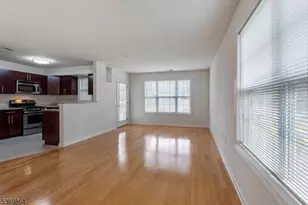 151 Rosewood Avenue, Springfield Twp., NJ 07081 - Photo 5