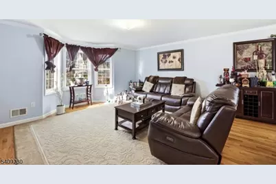 637 Jefferson Ave, Elizabeth, NJ 07201 - Photo 3