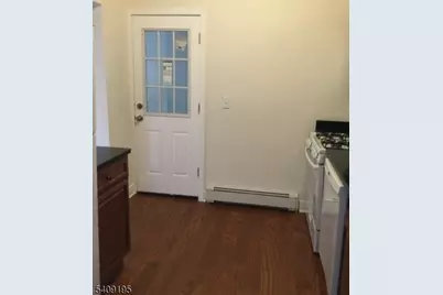 15 Harrison Pl, Clifton, NJ 07011 - Photo 5