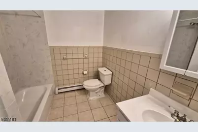 536 Livingston St, Elizabeth, NJ 07206 - Photo 9