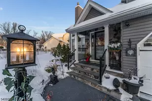 7 Rachel Ct, Clinton, NJ 08809 - Photo 3