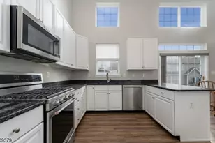 15 Colts Ln, Raritan Township, NJ 08822 - Photo 3