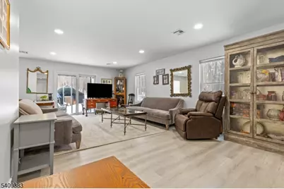 130 Flocktown Rd, Washington Township, NJ 07853 - Photo 17