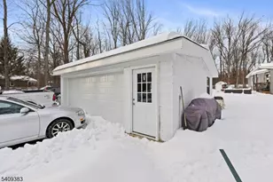 130 Flocktown Rd, Washington Township, NJ 07853 - Photo 13