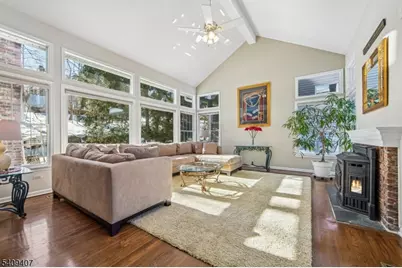 47 Gatehouse Rd, Bedminster Township, NJ 07921 - Photo 3