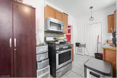 352 N 12th St, Newark, NJ 07107 - Photo 9