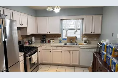 121 Chadwick Ave, Newark, NJ 07108 - Photo 1