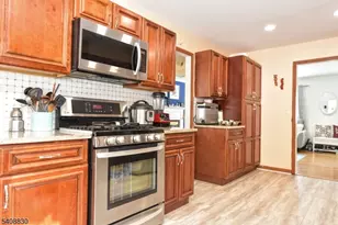 179 Kakeout Rd, Kinnelon, NJ 07405 - Photo 11