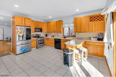 20 Center St, Butler, NJ 07405 - Photo 11