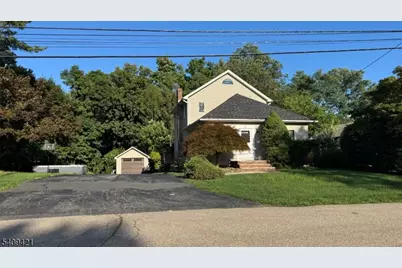 20 Center St, Butler, NJ 07405 - Photo 1