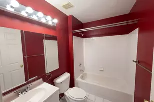 33 Sherborne St, Franklin Township, NJ 08873 - Photo 13