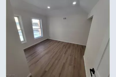 31 Ann St, Morristown, NJ 07960 - Photo 9