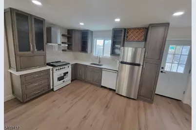 31 Ann St, Morristown, NJ 07960 - Photo 3