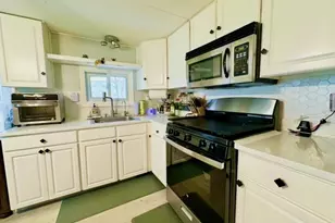 26 Dalbert St, Carteret, NJ 07008 - Photo 3