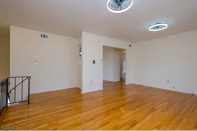 161 Evergreen Rd #12B, Edison Twp., NJ 08837 - Photo 3