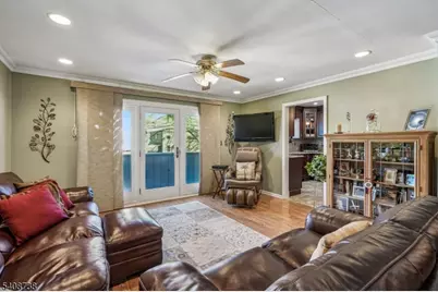 27 Espy Rd #A7, Caldwell Boro Twp., NJ 07006 - Photo 5