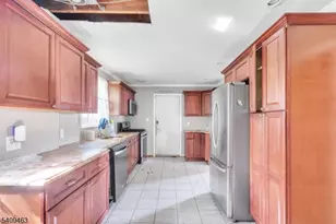 825 Bishop St, Union Township, NJ 07083 - Photo 13