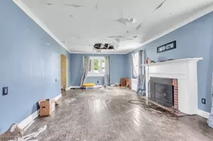 825 Bishop St, Union Township, NJ 07083 - Photo 17