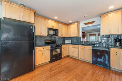 209 Cerrutti Ct, West Orange Township, NJ 07052 - Photo 5