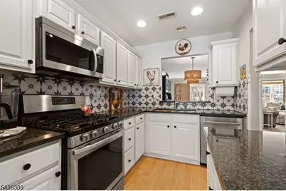 12 Spruce Hills Ct, Hamburg, NJ 07419 - Photo 1