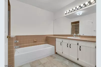 21 Stone Run Rd, Bedminster Township, NJ 07921 - Photo 19