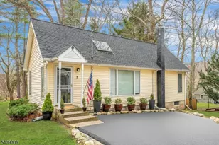 3 Redmans Dr, Jefferson Township, NJ 07438 - Photo 1