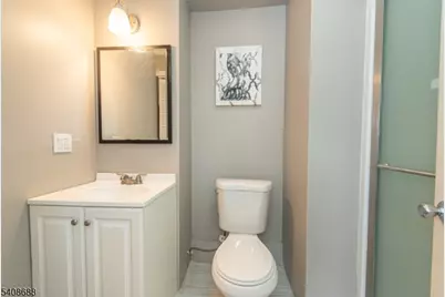 204 E Lindsley Rd, Cedar Grove, NJ 07009 - Photo 9