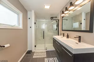 204 E Lindsley Rd, Cedar Grove, NJ 07009 - Photo 11