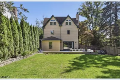 425 Wyoming Ave, Millburn, NJ 07041 - Photo 47