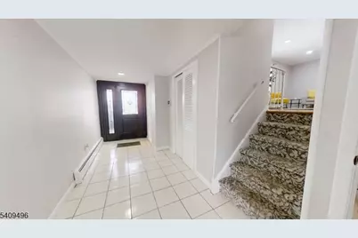 933 Douglas Ter, Union Township, NJ 07083 - Photo 3