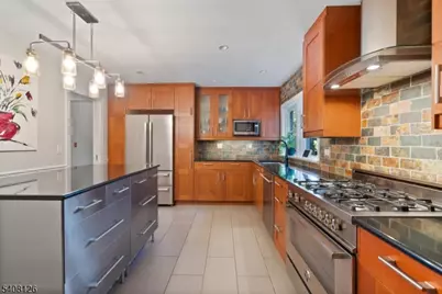 44 Rumson Rd, Livingston, NJ 07039 - Photo 9