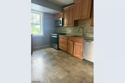 51 Myrtle Ave, Clifton, NJ 07014 - Photo 15