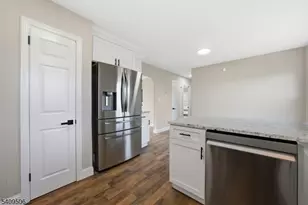 82 Co Rd 518, Franklin Township, NJ 08540 - Photo 13